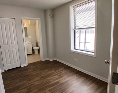 7606 N Paulina Street - Photo Thumbnail 10
