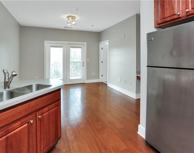 799 Hammond Drive - Photo Thumbnail 12