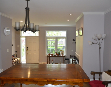 3335 N Racine Avenue - Photo Thumbnail 6