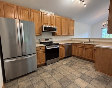 1769 Concord Drive - Photo Thumbnail 5