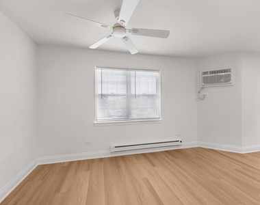 240 S Rush Street - Photo Thumbnail 6