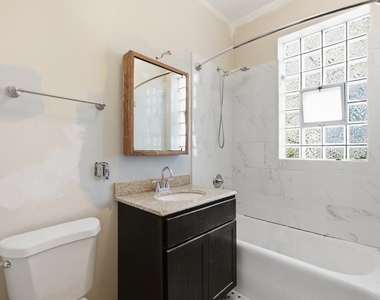 1213 W Addison Street - Photo Thumbnail 5