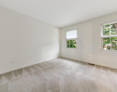 1106 Portsmouth Circle - Photo Thumbnail 17