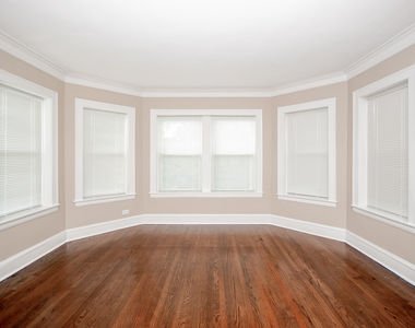 2433 W Fargo Avenue - Photo Thumbnail 4