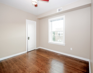 2433 W Fargo Avenue - Photo Thumbnail 11