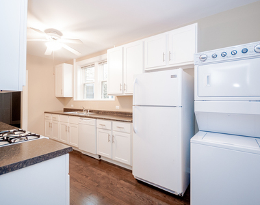 2433 W Fargo Avenue - Photo Thumbnail 8