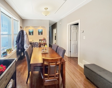 3215 W Warner Avenue - Photo Thumbnail 2