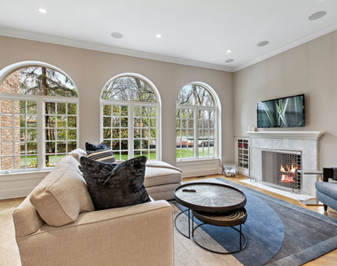 285 W Westminster Avenue - Photo Thumbnail 15