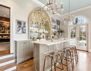 285 W Westminster Avenue - Photo Thumbnail 11
