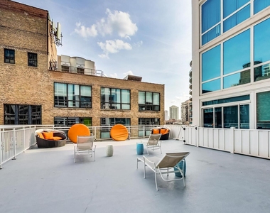 757 N Orleans Street - Photo Thumbnail 18