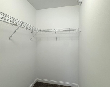 2479 Frost Drive - Photo Thumbnail 19