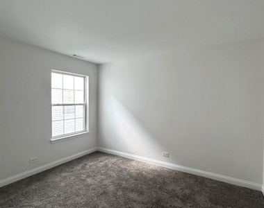 2479 Frost Drive - Photo Thumbnail 17