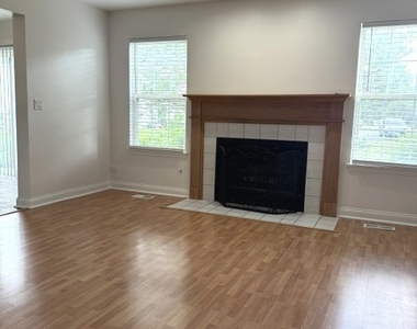 2479 Frost Drive - Photo Thumbnail 9