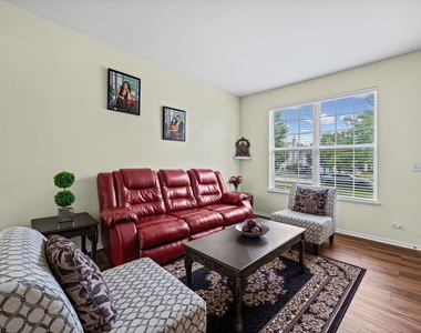 126 Redmond Drive - Photo Thumbnail 2