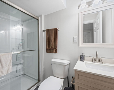 126 Redmond Drive - Photo Thumbnail 22