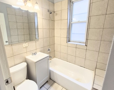 6622 S Saint Lawrence Avenue - Photo Thumbnail 7