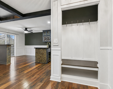 356 Ogden Falls Boulevard - Photo Thumbnail 9