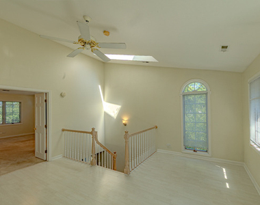 3121 Lake Avenue - Photo Thumbnail 15