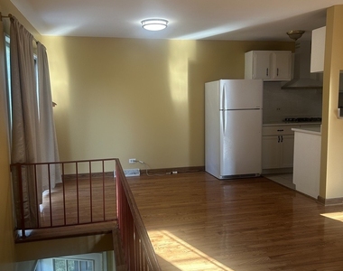 1284 Prairie Avenue - Photo Thumbnail 4
