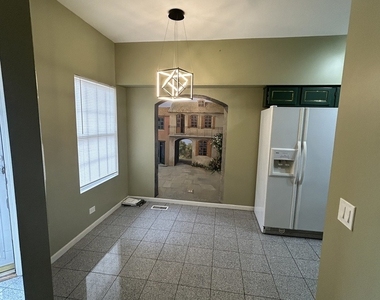 935 Viewpoint Drive - Photo Thumbnail 6