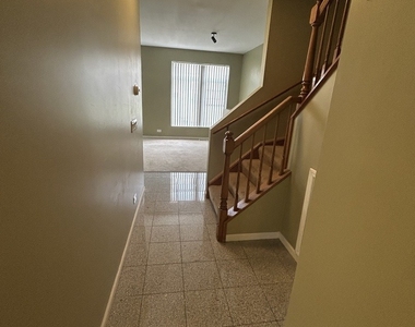 935 Viewpoint Drive - Photo Thumbnail 9