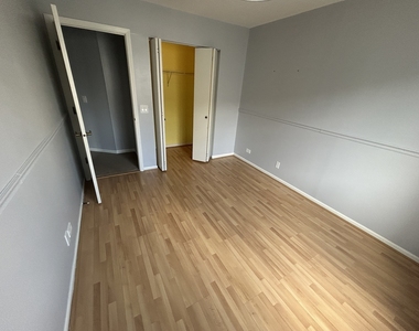 935 Viewpoint Drive - Photo Thumbnail 18