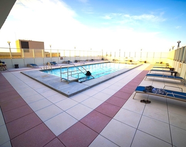 2626 N Lakeview Avenue - Photo Thumbnail 14