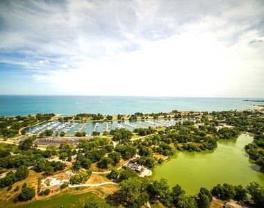 2626 N Lakeview Avenue - Photo Thumbnail 16
