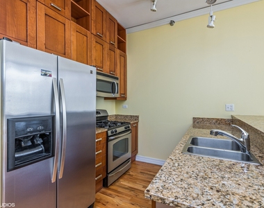 170 W Polk Street - Photo Thumbnail 5