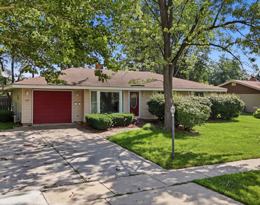 1624 W Weathersfield Way - Photo Thumbnail 4