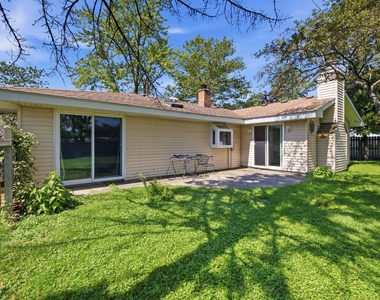 1624 W Weathersfield Way - Photo Thumbnail 31