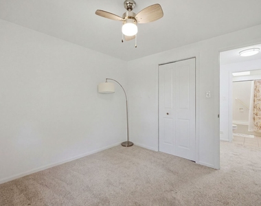 1624 W Weathersfield Way - Photo Thumbnail 25