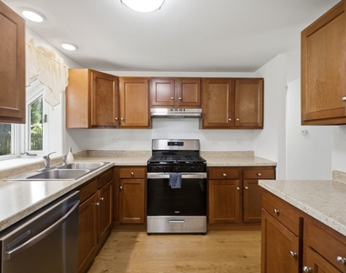 1624 W Weathersfield Way - Photo Thumbnail 15