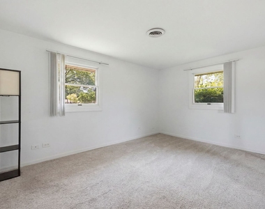 1624 W Weathersfield Way - Photo Thumbnail 21