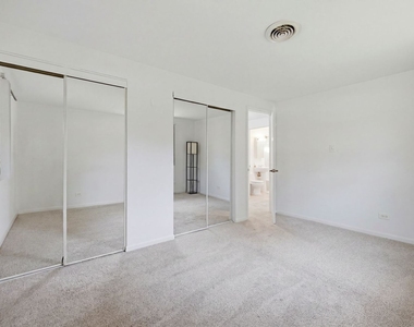 1624 W Weathersfield Way - Photo Thumbnail 22