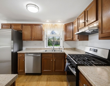 1624 W Weathersfield Way - Photo Thumbnail 14