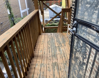 1760 N Clark Street - Photo Thumbnail 10
