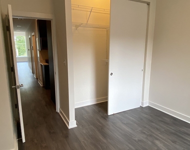 1760 N Clark Street - Photo Thumbnail 7