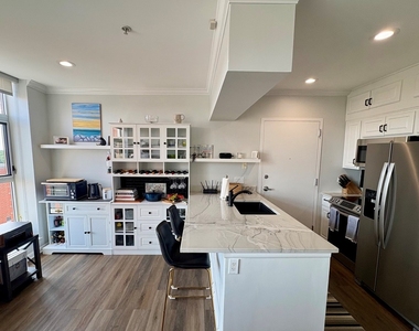 1222 Chicago Avenue - Photo Thumbnail 8