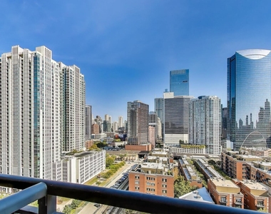 330 N Jefferson Street - Photo Thumbnail 25