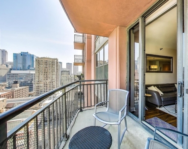 330 N Jefferson Street - Photo Thumbnail 22