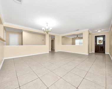 3815 Pebble Garden Lane - Photo Thumbnail 14