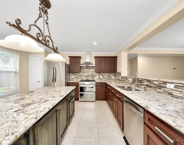 3815 Pebble Garden Lane - Photo Thumbnail 25