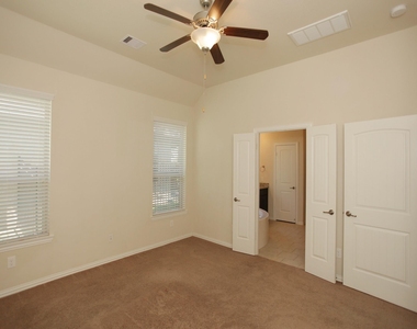 15 Sawbridge Circle - Photo Thumbnail 10