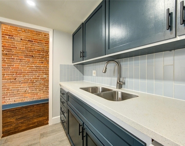 213 Tremont Street - Photo Thumbnail 6