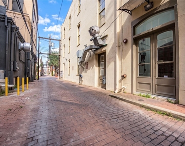 213 Tremont Street - Photo Thumbnail 25