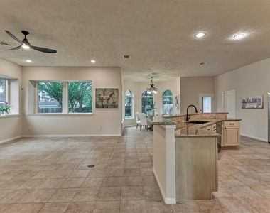 6615 Haughton Drive - Photo Thumbnail 18
