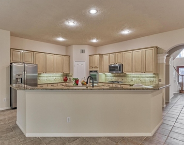6615 Haughton Drive - Photo Thumbnail 23