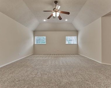 6615 Haughton Drive - Photo Thumbnail 32