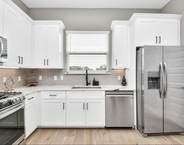 316 Thornton Road - Photo Thumbnail 9